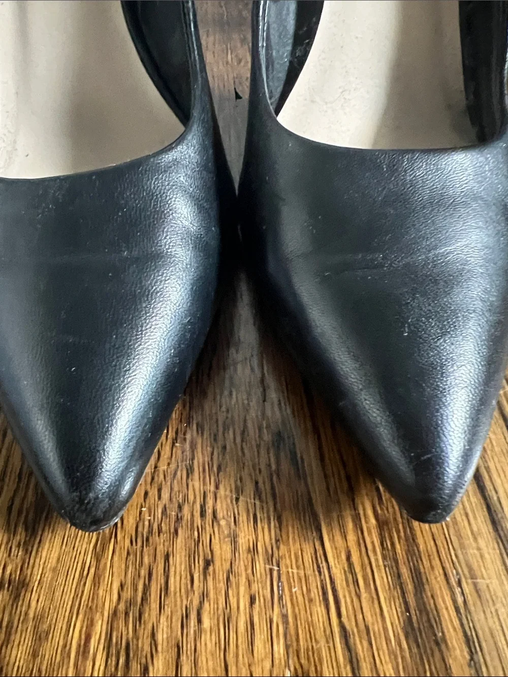 Classic Black Pointed-Toe Women’s Pumps all leather